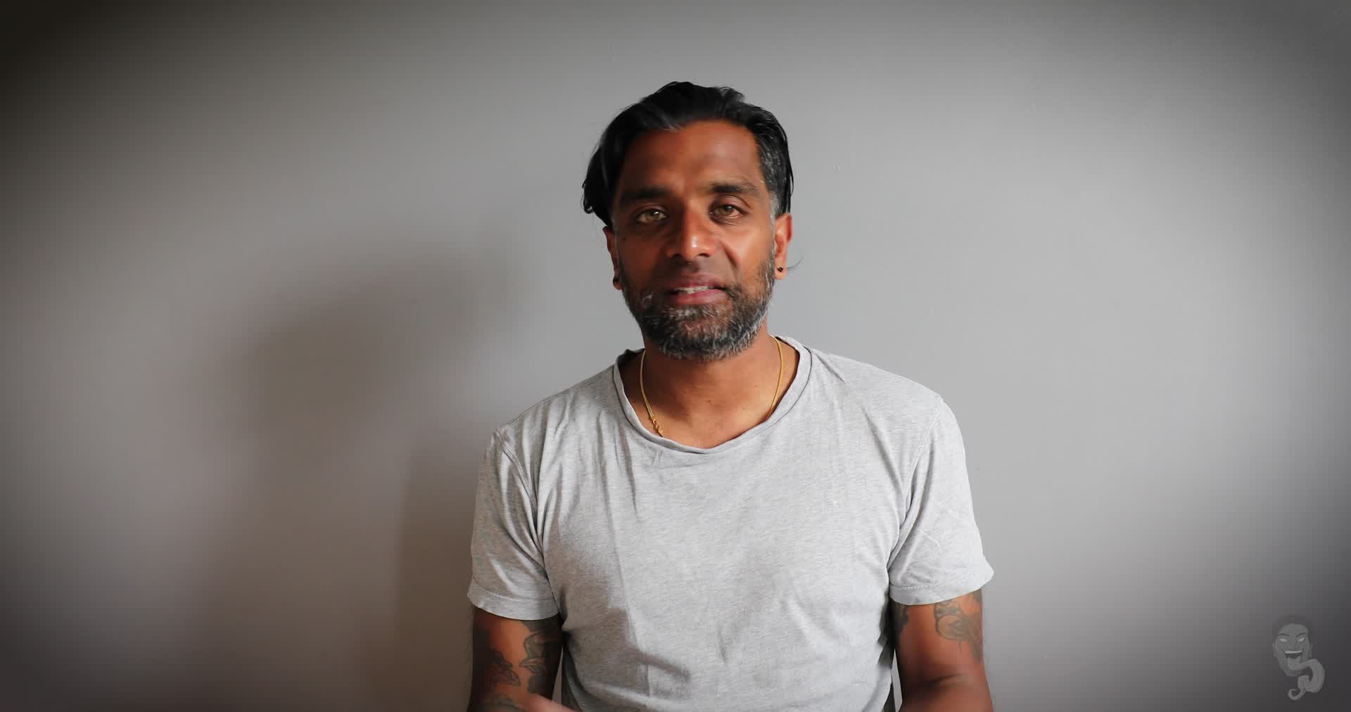 J. Loning erotik surati