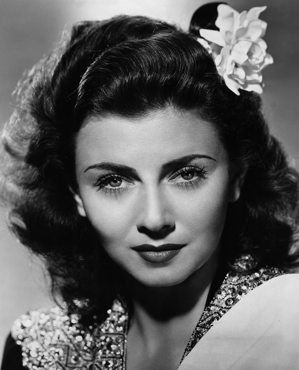 Lenore Aubert | Actress, Soundtrack