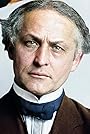 Harry Houdini's primary photo Harry Houdini's primary photo