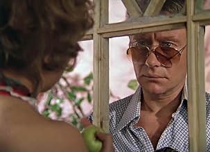 पोस्टर देखें