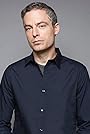 Justin Kirk's primary photo Justin Kirk's primary photo