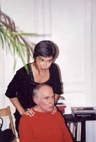 Primary photo for Elle critique tout