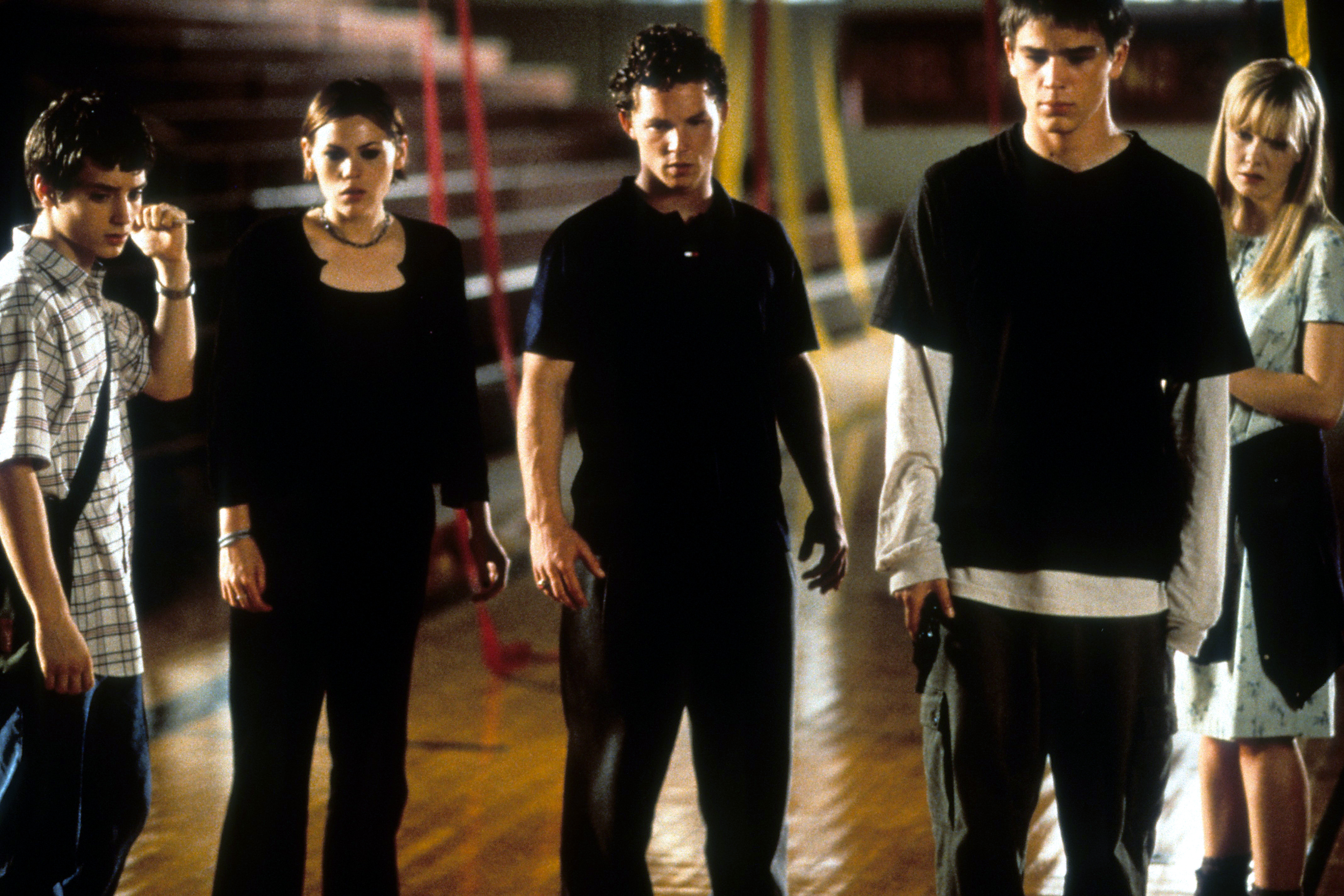 ●THE FAQULTEE The Faculty (1998) - IMDb