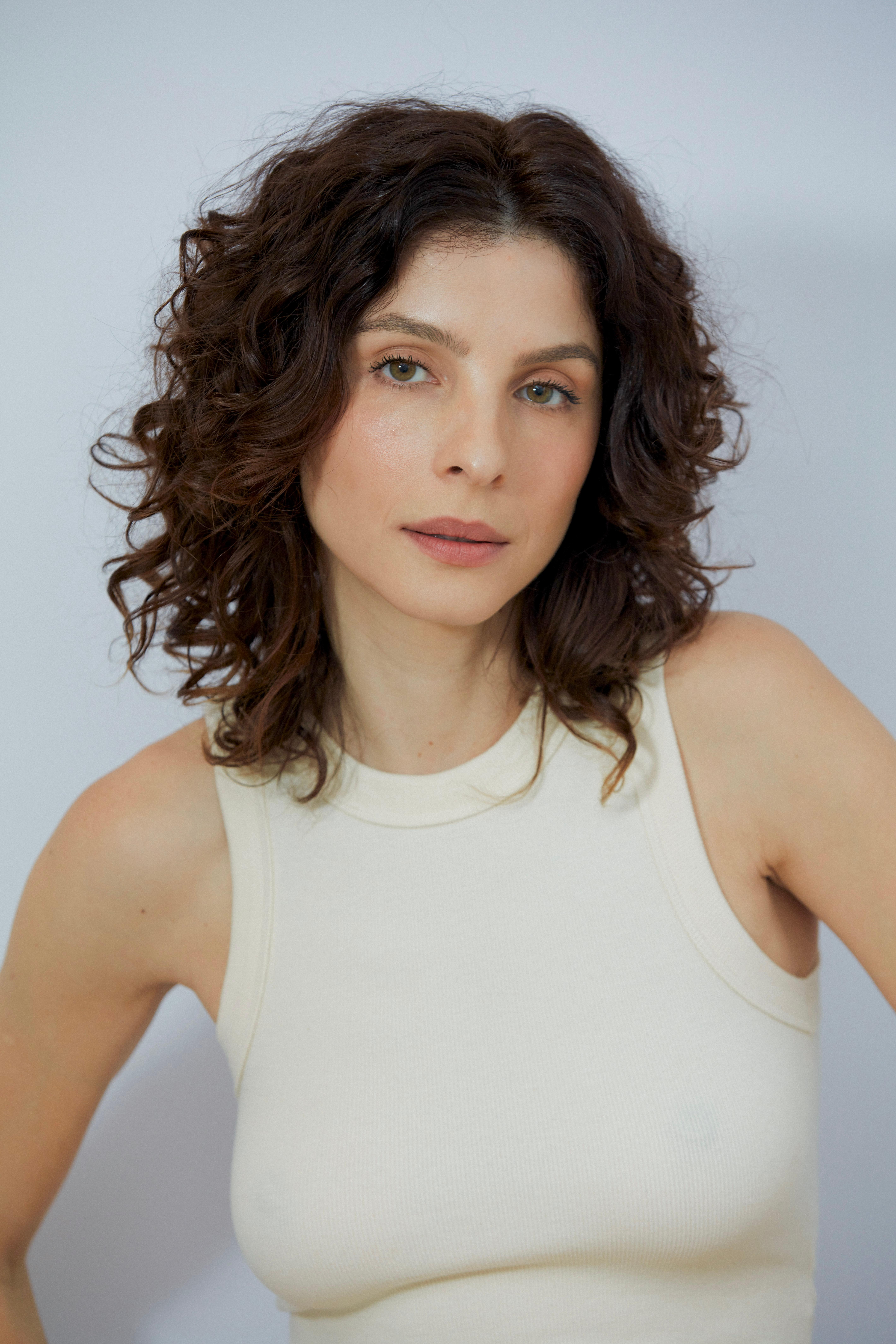 Shaffof bella porno striptiz Mast porno oquvchi