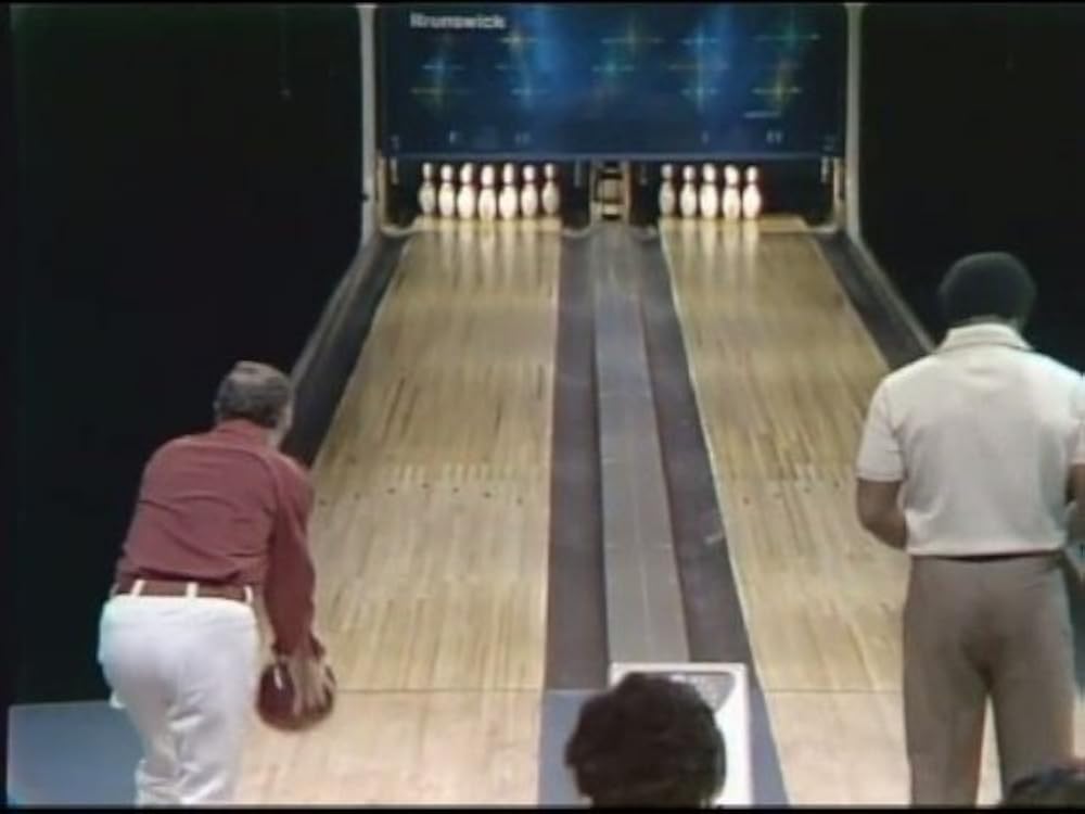 その他 Celebrity Bowling: Bowling for Laughs [DVD] [Import] Prime Video: Celebrity Bowling