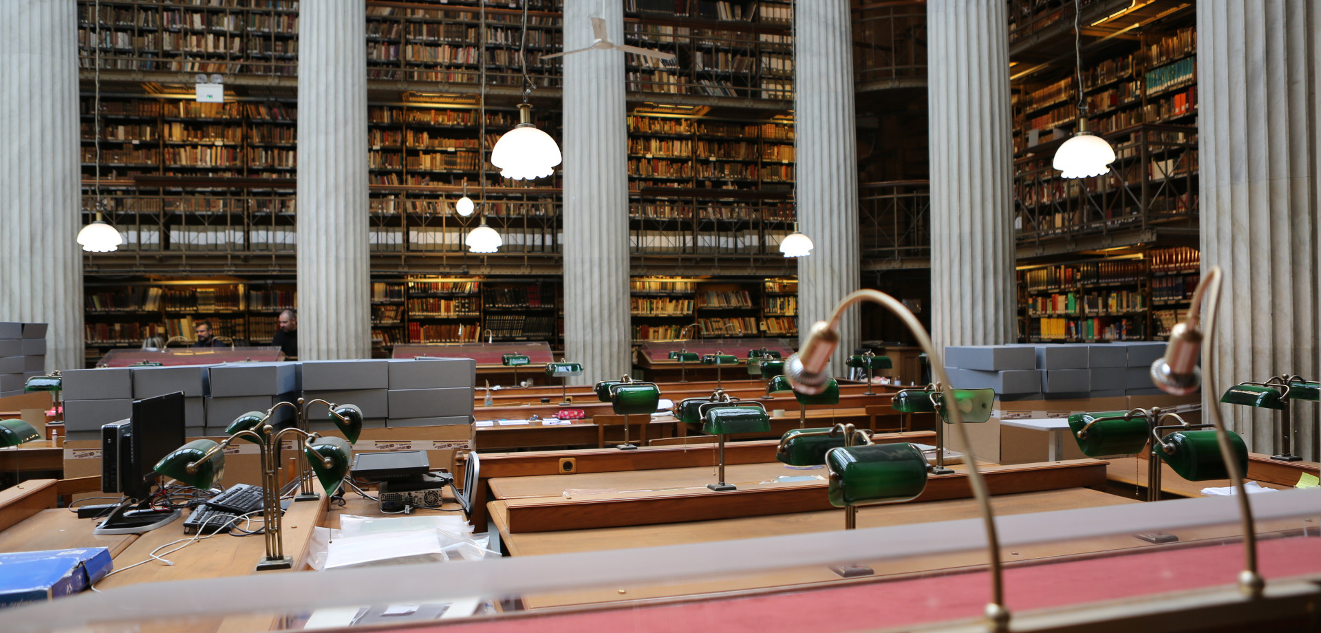 Ethniki Vivliothiki: To mellon tis istorias mas