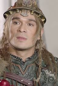 Qizning dumbasi yalangoch