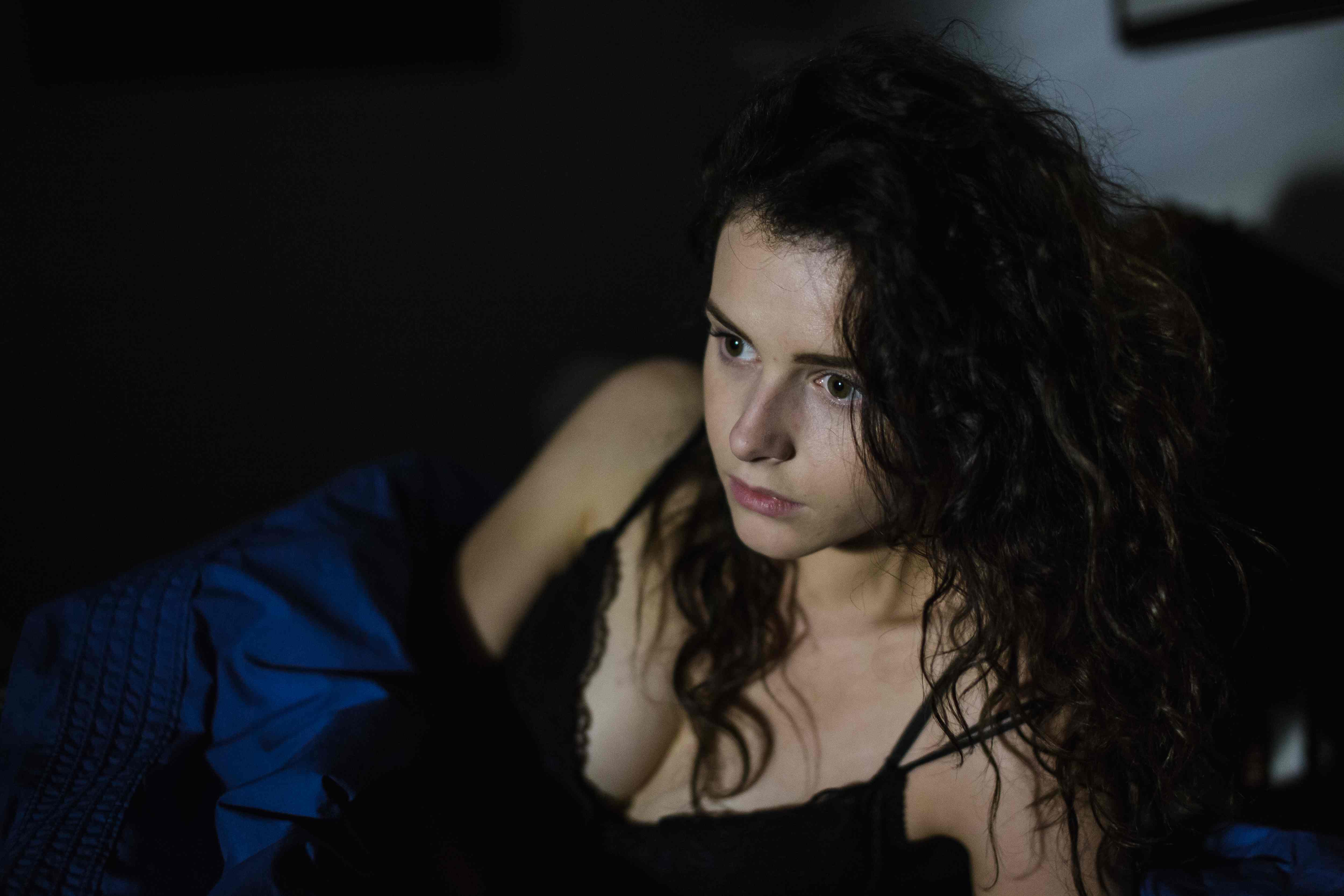 Tugilgandan keyin kokrak fotosuratlari Sankt-Peterburg Pryanishnikovning ruscha porno videosi