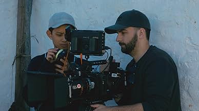 पोस्टर देखें