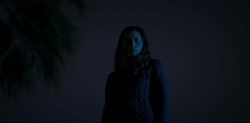 Phoebe Tonkin in Night Shift (2023)