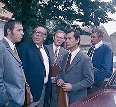 पोस्टर देखें