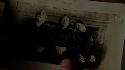 Fionnula Flanagan, Elaine Cassidy, and Eric Sykes in The Others (2001)