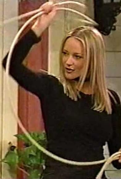 Primary photo for Episode dated 17 December 1998 Primary photo for Episode dated 17 December 1998