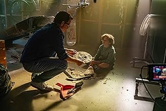 Easton Rocket Sweda as Taylor Diehl and Greg Kinnear as Eric Diehl in "The Present".