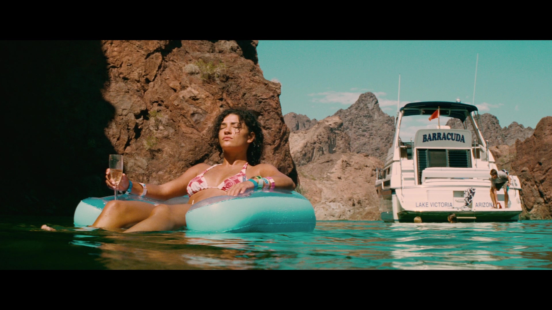 Porno filmda Voroninadan Vera