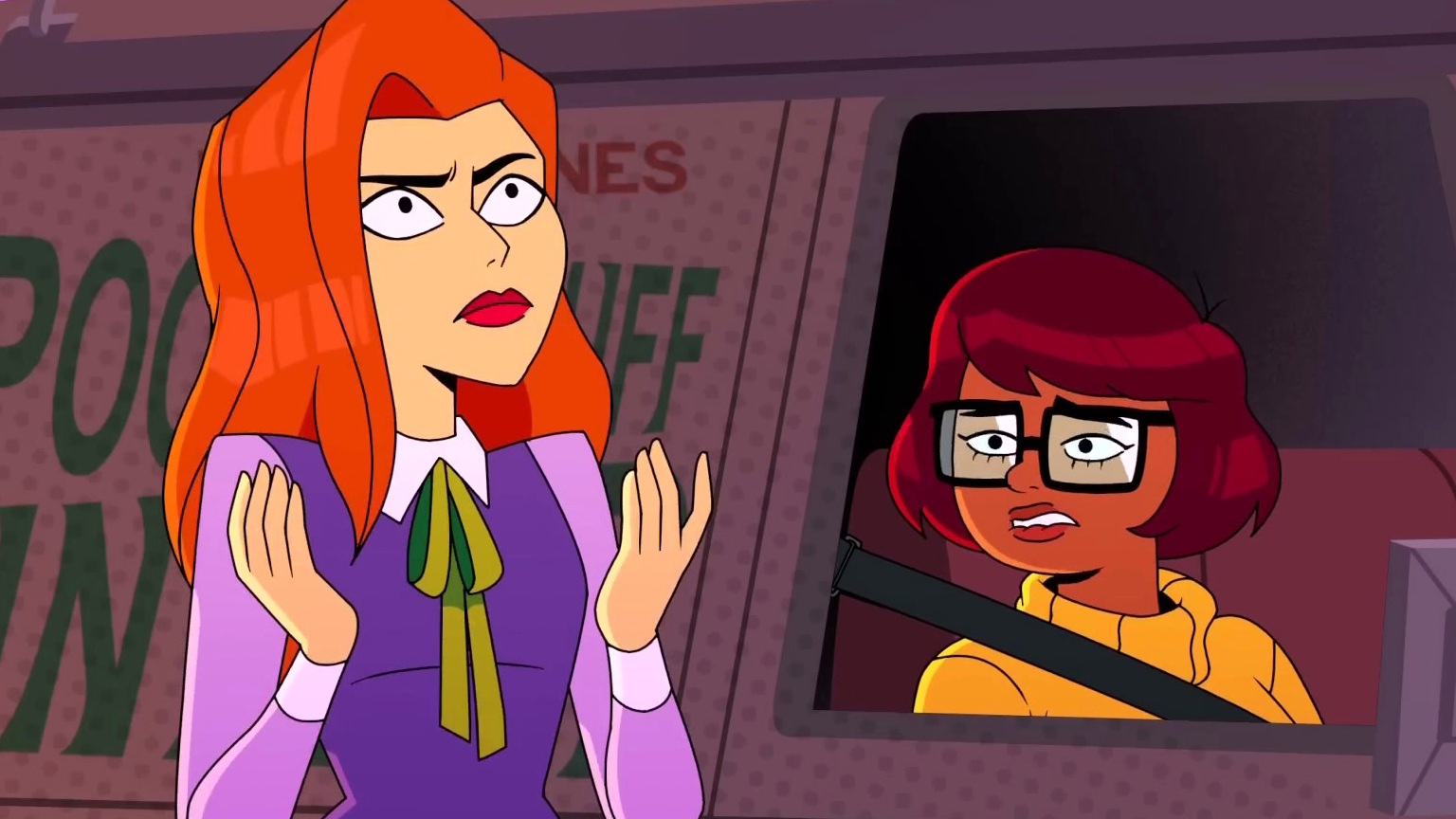 Жасырын камерада орыстың қисық көршісін былғады Сандра Роменді үш қара жігіт трахает етеді