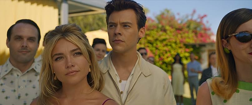 Harry Styles and Florence Pugh in Don't Worry Darling (2022)