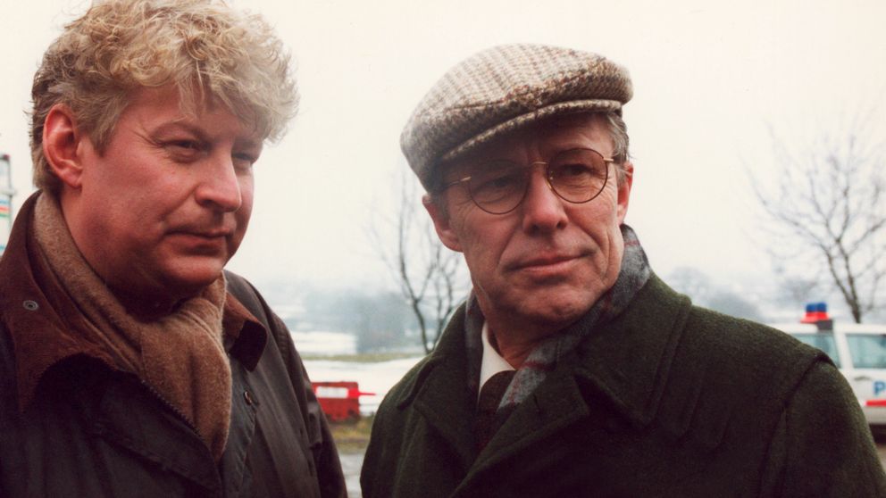 Faceless Murderer (TV Mini Series 1995) - IMDb
