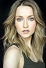Emily Tennant's primary photo Emily Tennant's primary photo