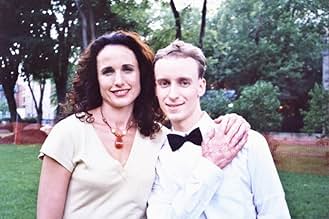 पोस्टर देखें