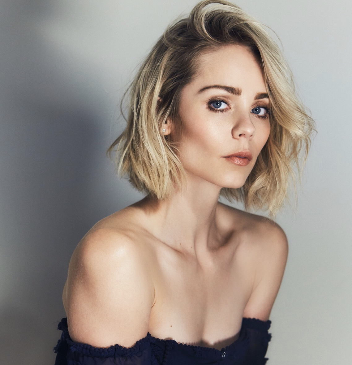 Menga zudlik bilan Yevgeniya Timoshenkoning pornosi kerak