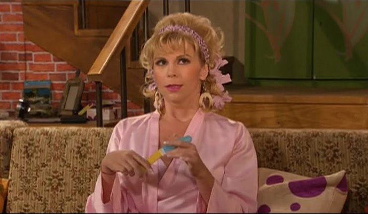 U menga erotik videosini yubordi.