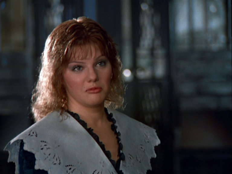 Orqadan osiyolik qizlarning suratlari Ogzida sperma bilan erini opish uchun ketdi.