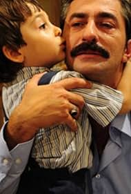 Realiti-shou porno Big Brother Doggy uslubidagi qizlarning anuslarining samimiy fotosuratlari