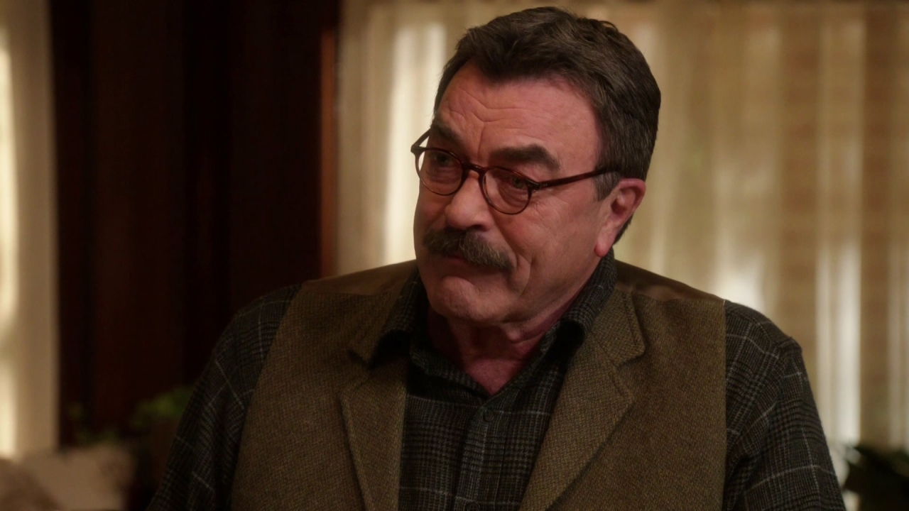 Blue Bloods" Help Me, Help You (TV Episode 2016) - IMDb