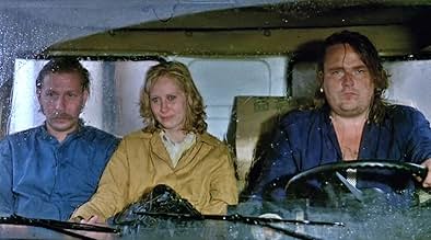 पोस्टर देखें