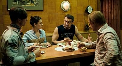 Kseniya Rulning amakivachchasi yalangoch Kseniya Rulning amakivachchasi yalangoch