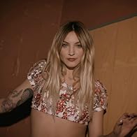 Primary photo for Julia Michaels: Uh Huh