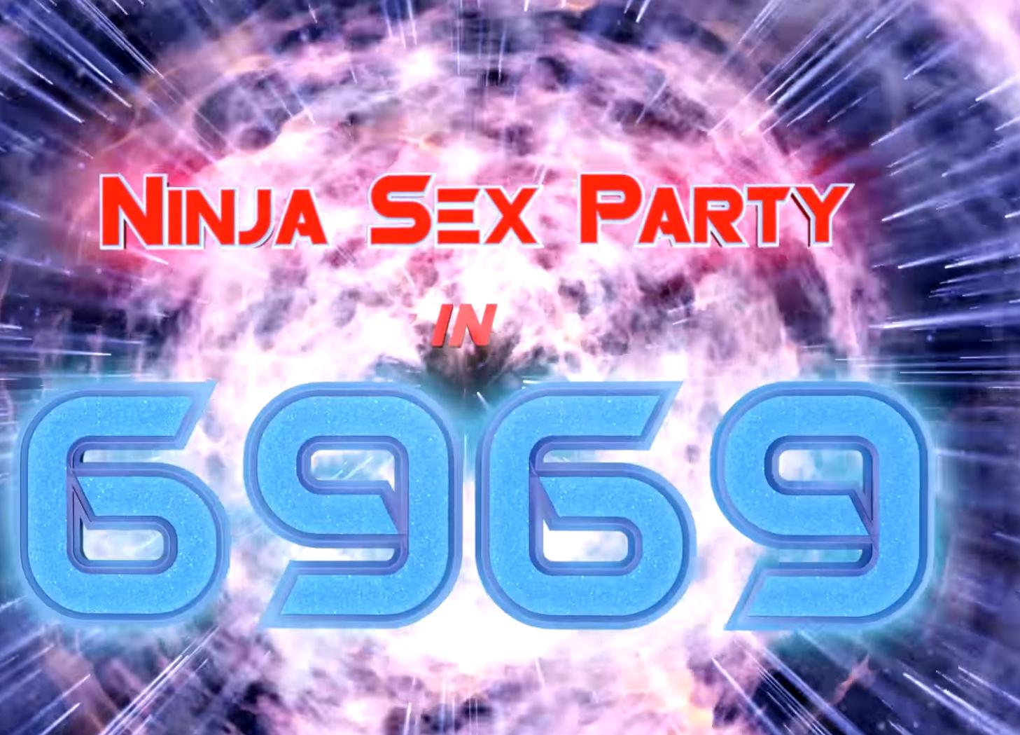 Panties kiyim orqali korinadi Yosh kokrakli qoshni