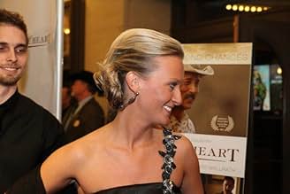 पोस्टर देखें