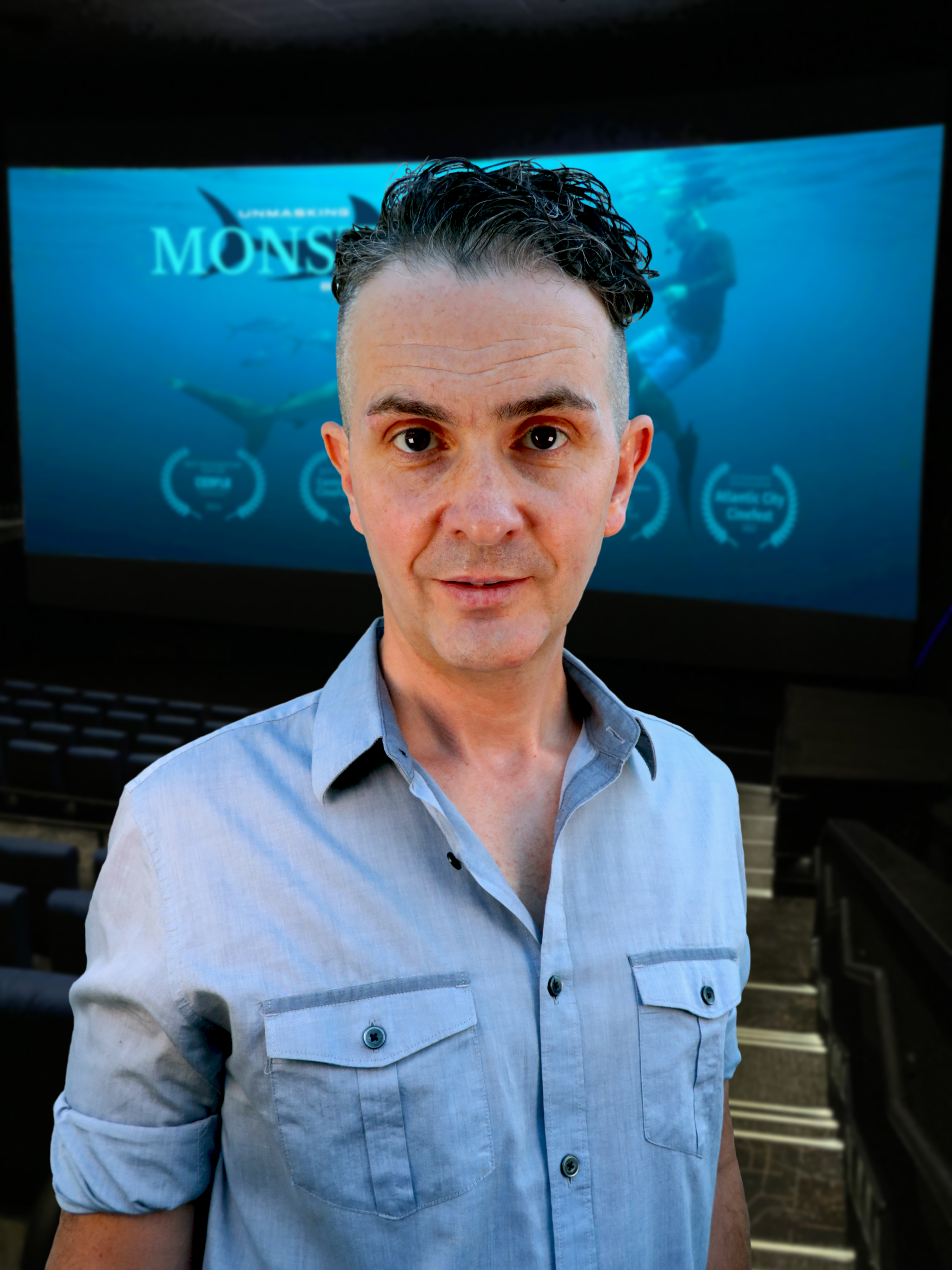 Жағажайдың жалаңаш суреттері Үлкен кеуделі әйелдер