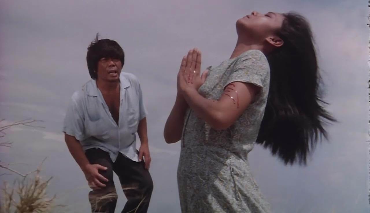 Nora Aunor and Ben Almeda in Wunder (1982)