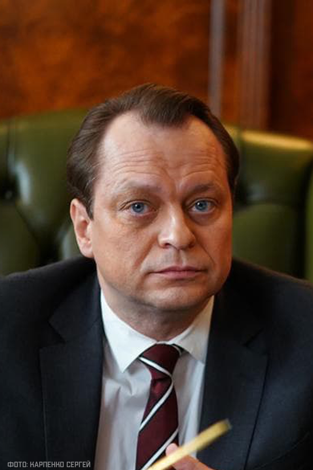 Kazaklar boshdan-oyoq ot otdilar.