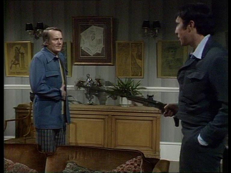 Denholm Elliott and Anthony Valentine in Thriller (1973)