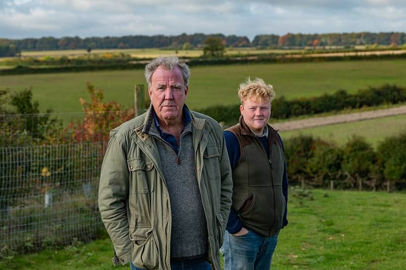 Jeremy Clarkson and Kaleb Cooper in La fattoria Clarkson (2021)