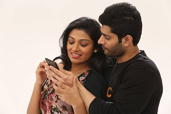 Movie poster for RAJAVIN PAARVAI RANIYIN PAKKAM (A rated)