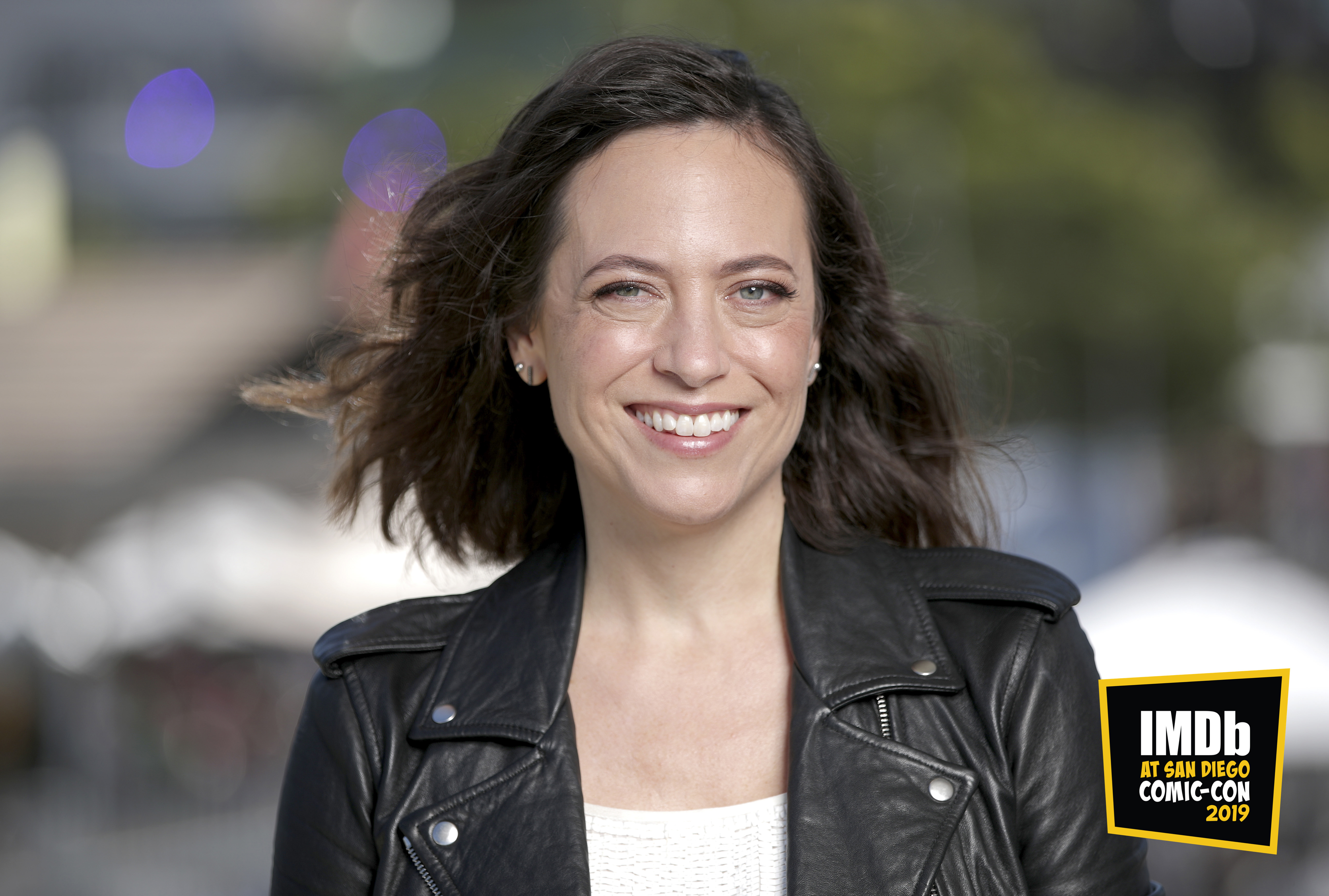 Lauren Schmidt Hissrich - IMDb