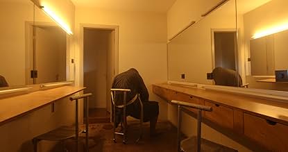 पोस्टर देखें