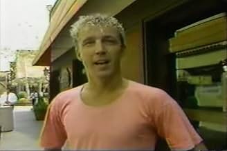 पोस्टर देखें