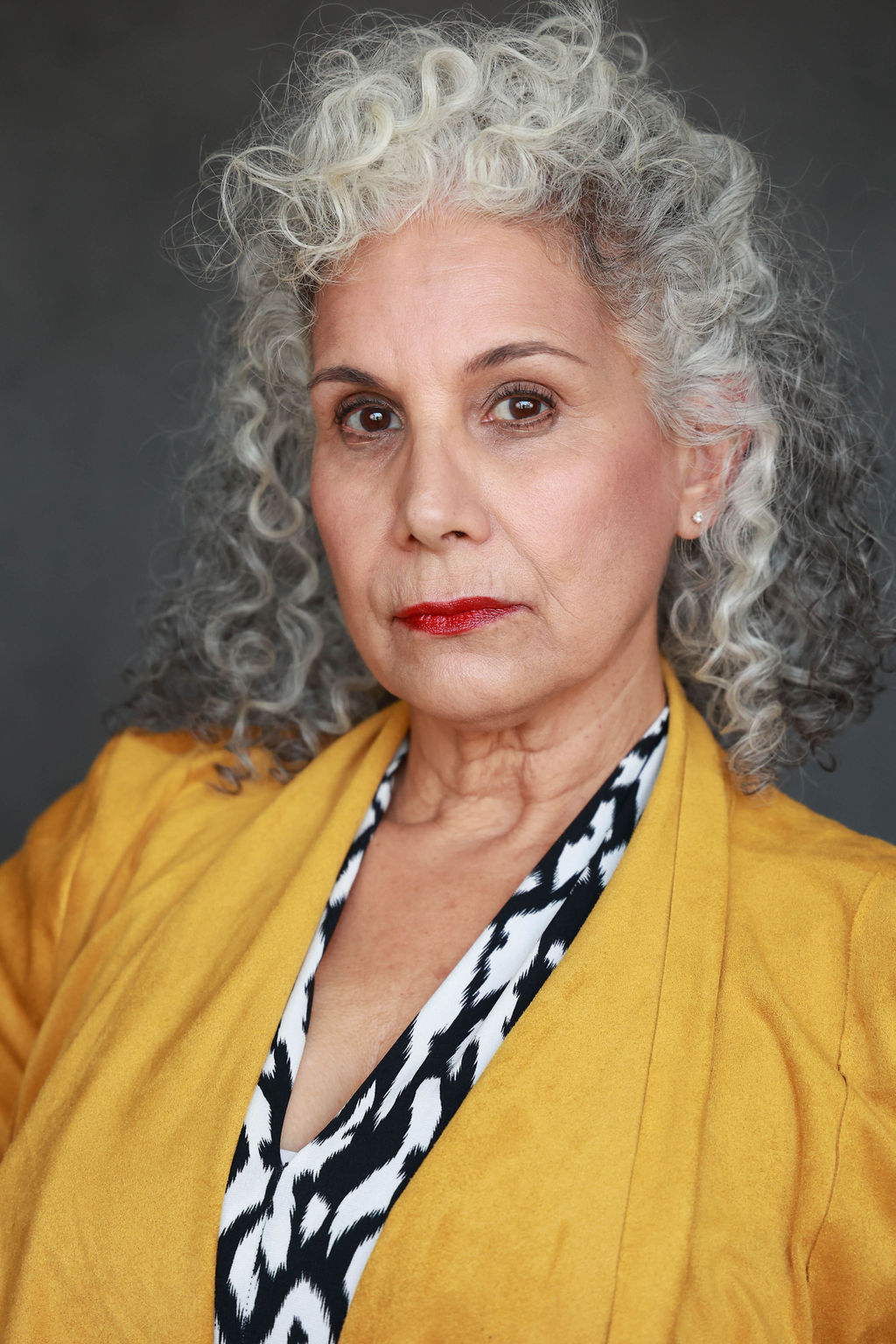 Gigant sik va mushuk Oq paypoqli onlayn porno filmlar