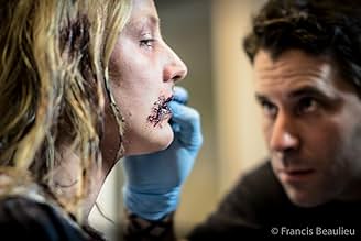 पोस्टर देखें