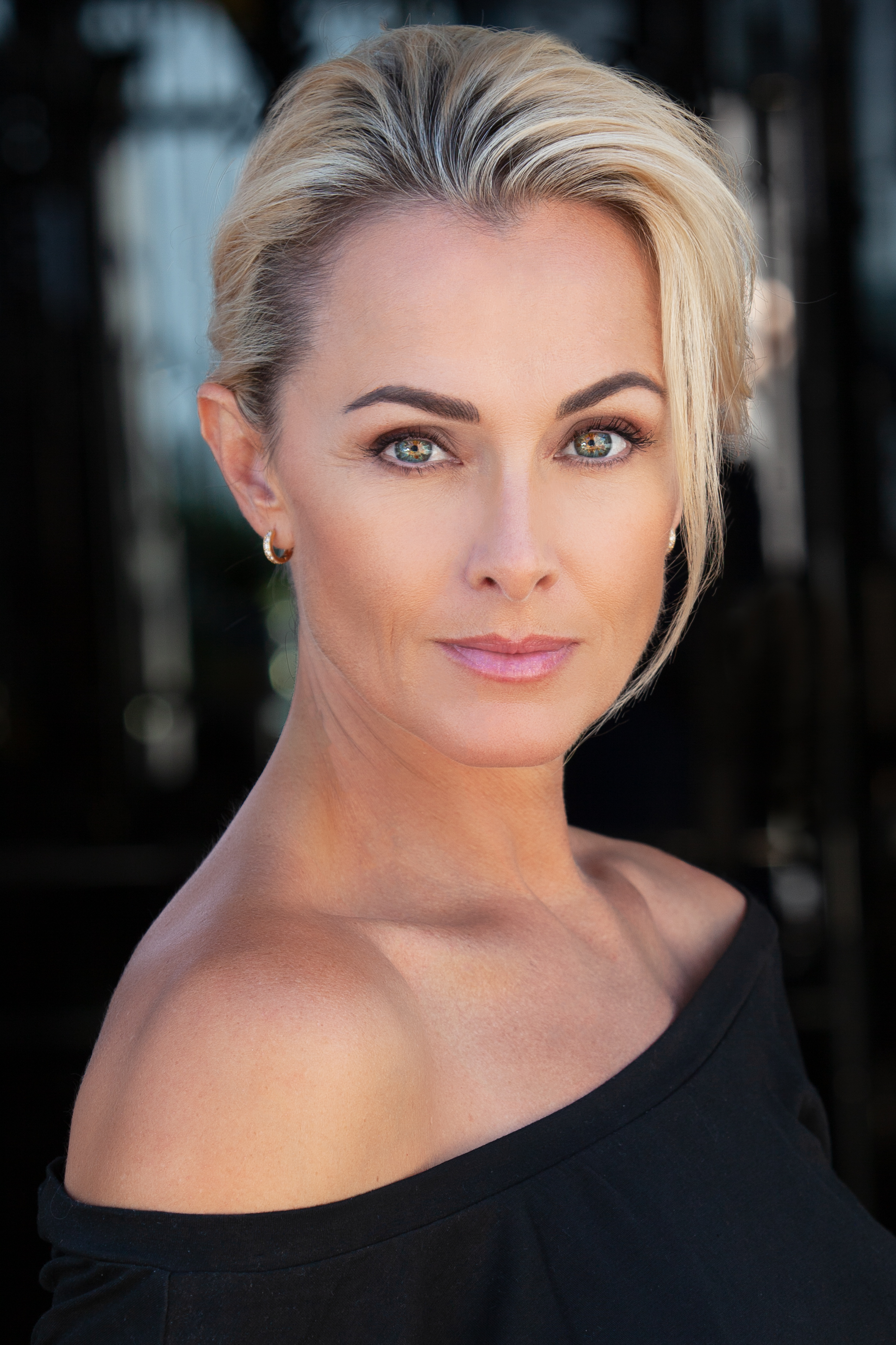 Dunyoning eng katta va yalangoch dumbalari Katta kokrakli ayollar porno