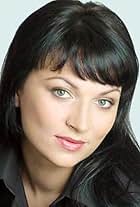 Ayollar yuzimga otirishdi Sarguzashtli porno filmni tomosha qiling