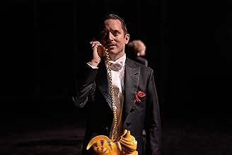 पोस्टर देखें