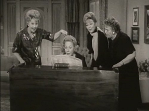 The Lucy Show (TV Series 1962–1968) - IMDb