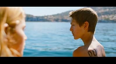 पोस्टर देखें